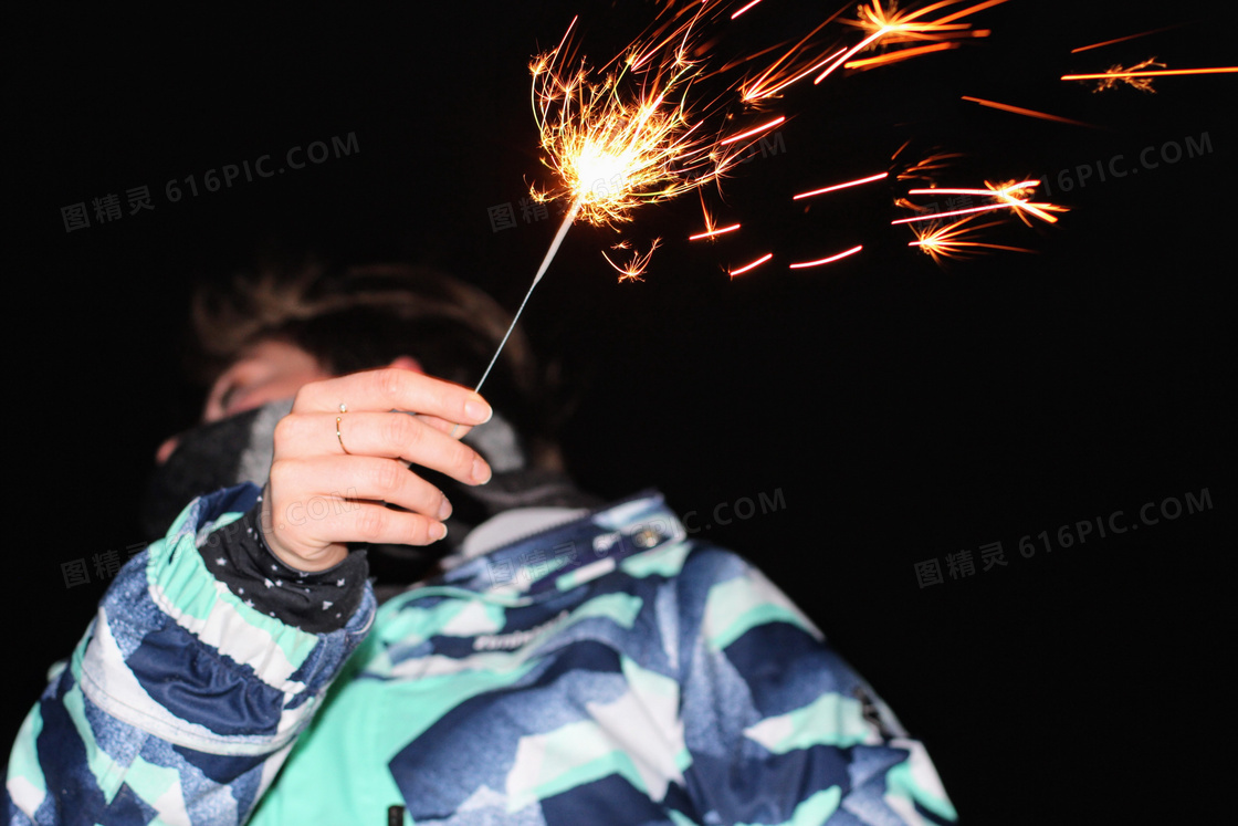手持烟火图片