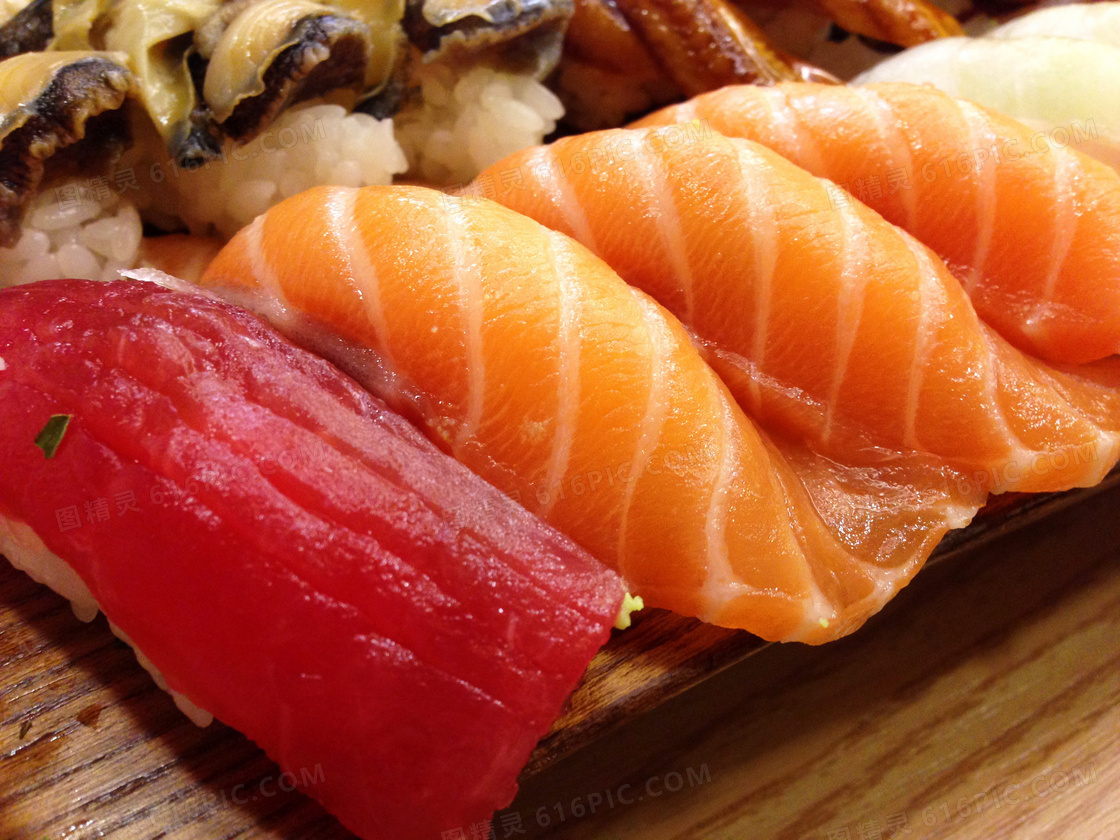 金枪鱼鱼籽寿司怎么做_金枪鱼鱼籽寿司的做法_豆果美食