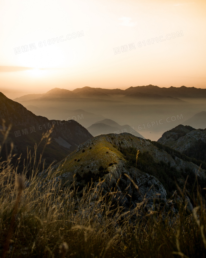 云海山脉风景图片