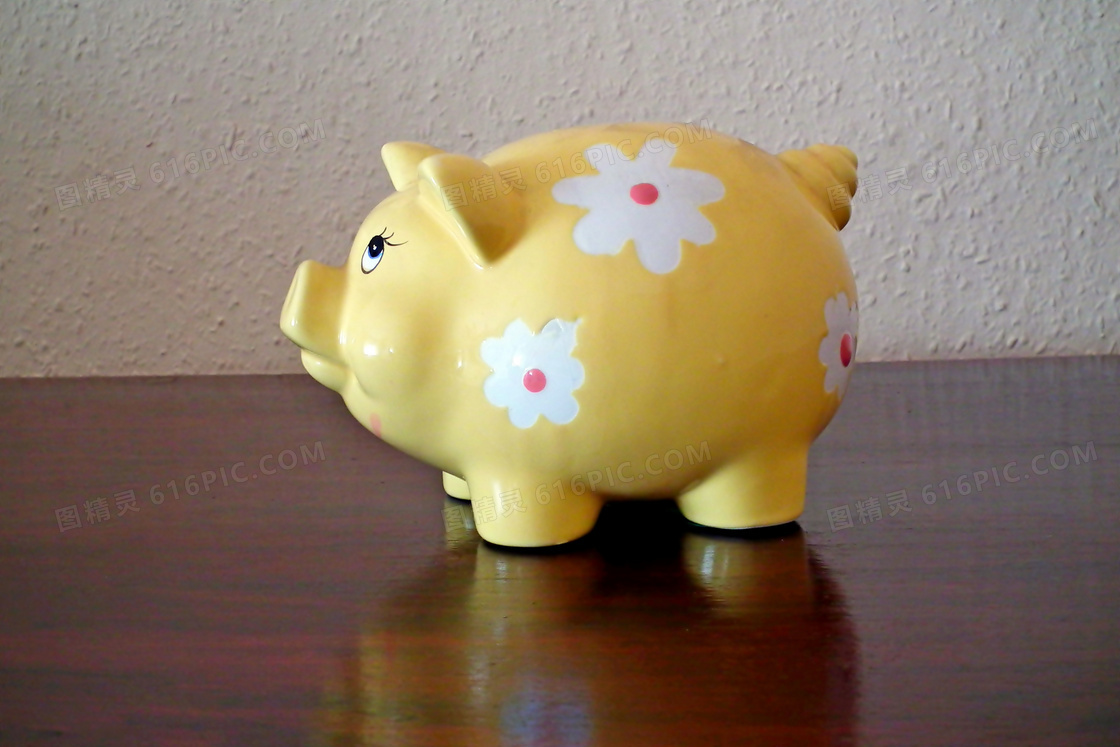 黄色小猪存钱罐图片
