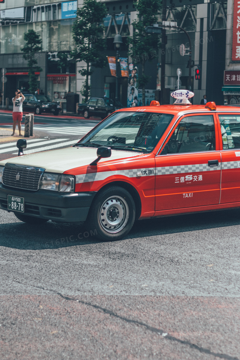 紅色出租車圖片紅色出租車圖片大全