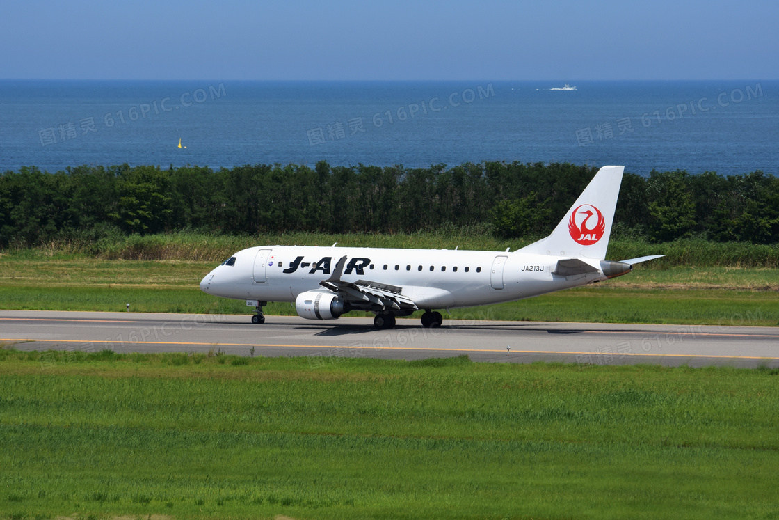 飛機機場滑行圖片