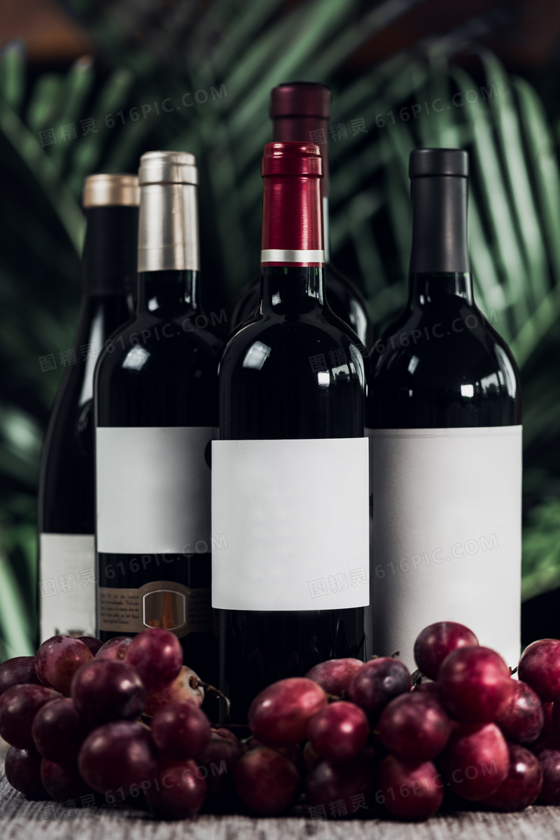 空白内容标签的葡萄酒摄影高清图片
