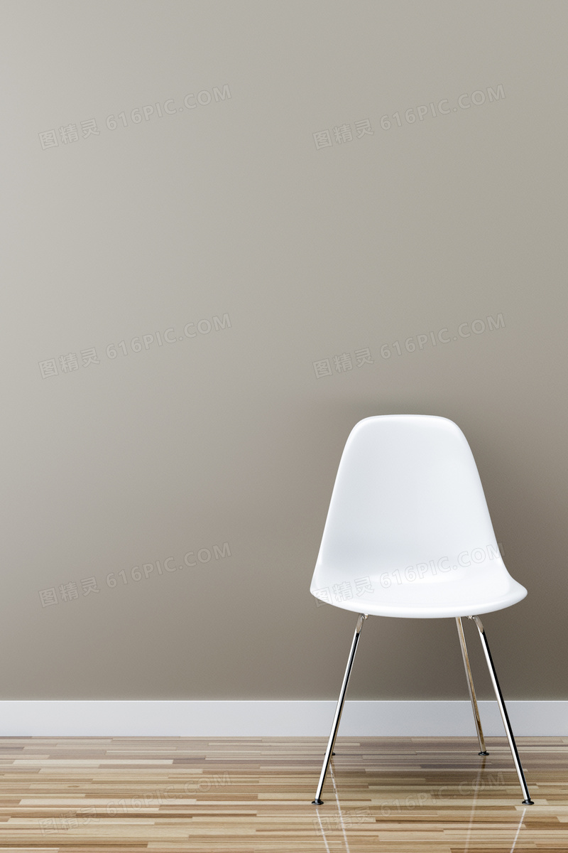 靠墙放的塑料材质椅子摄影高清图片