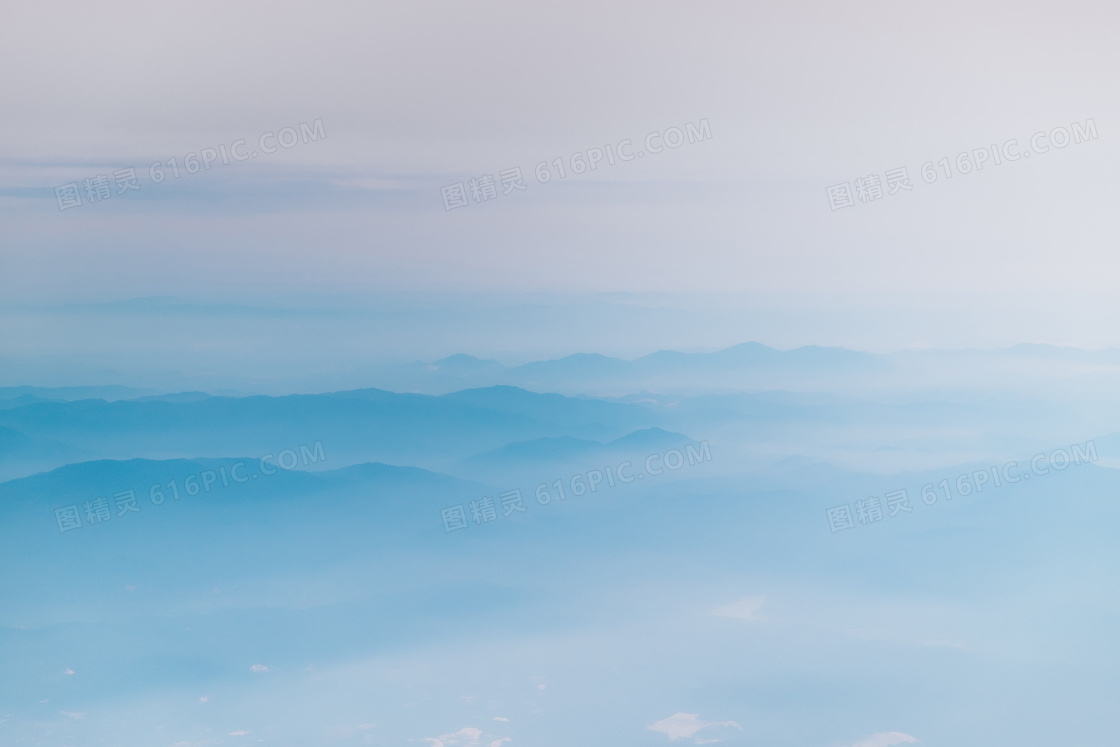唯美的山顶云雾美景摄影图片