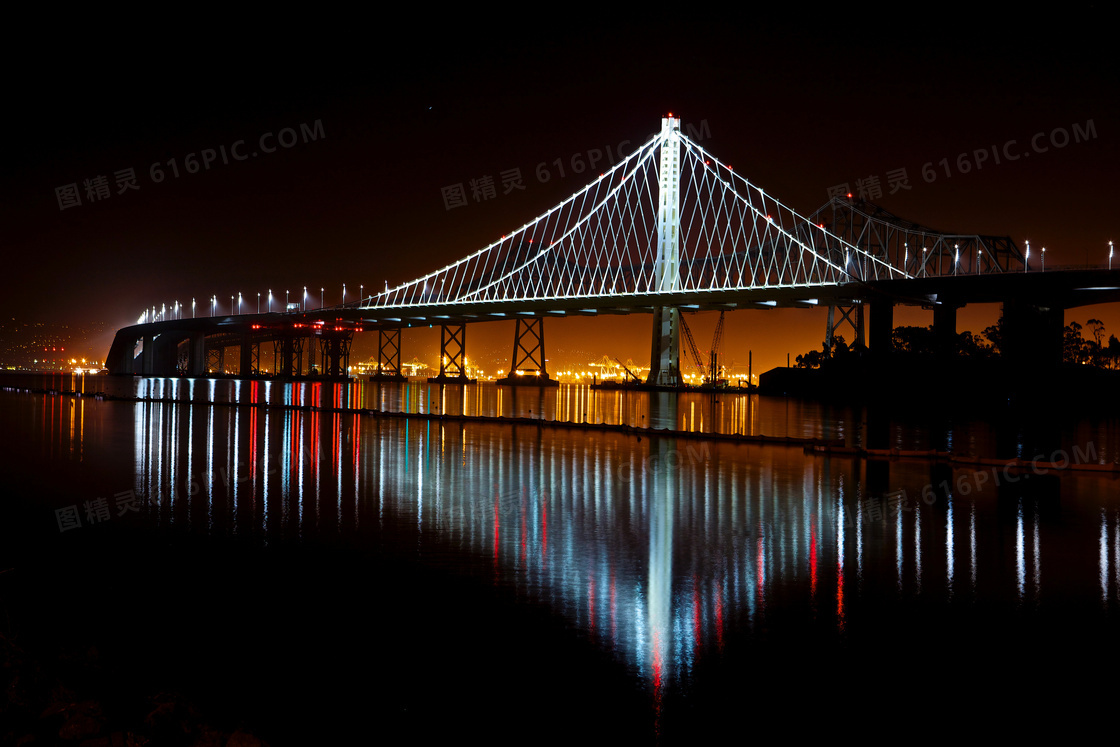 城市中的桥梁夜景灯光摄影图片