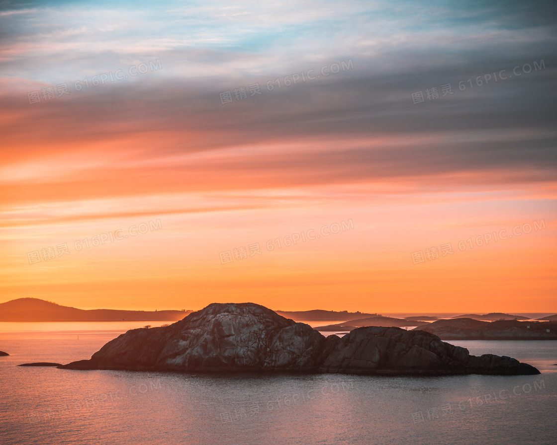 黄昏下的海岛美景摄影图片