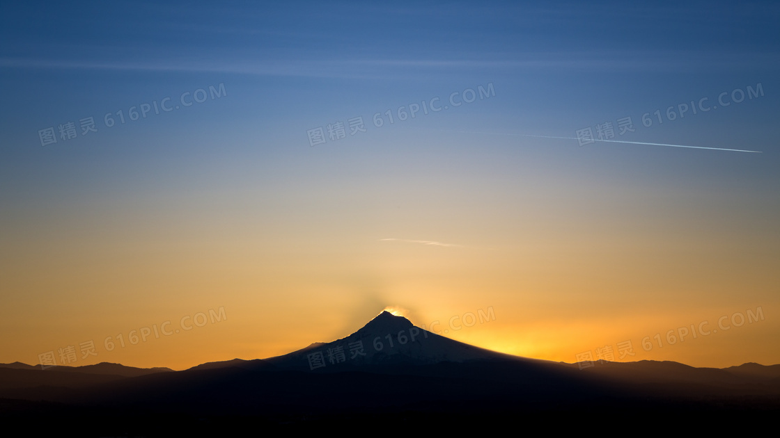 山顶美丽的落日景观高清摄影图片