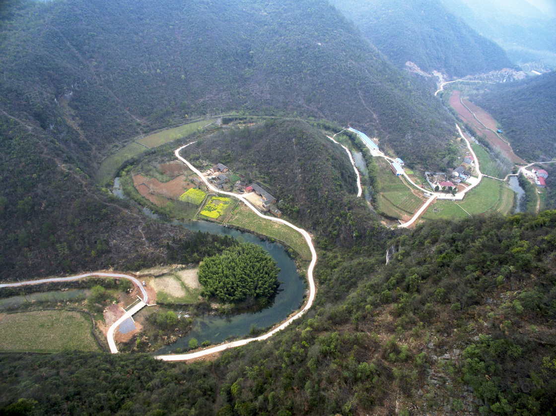 四川山路十八弯图片