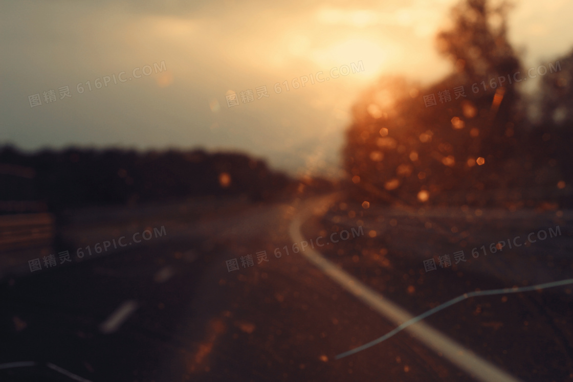 道路风景朦胧光斑效果摄影高清图片