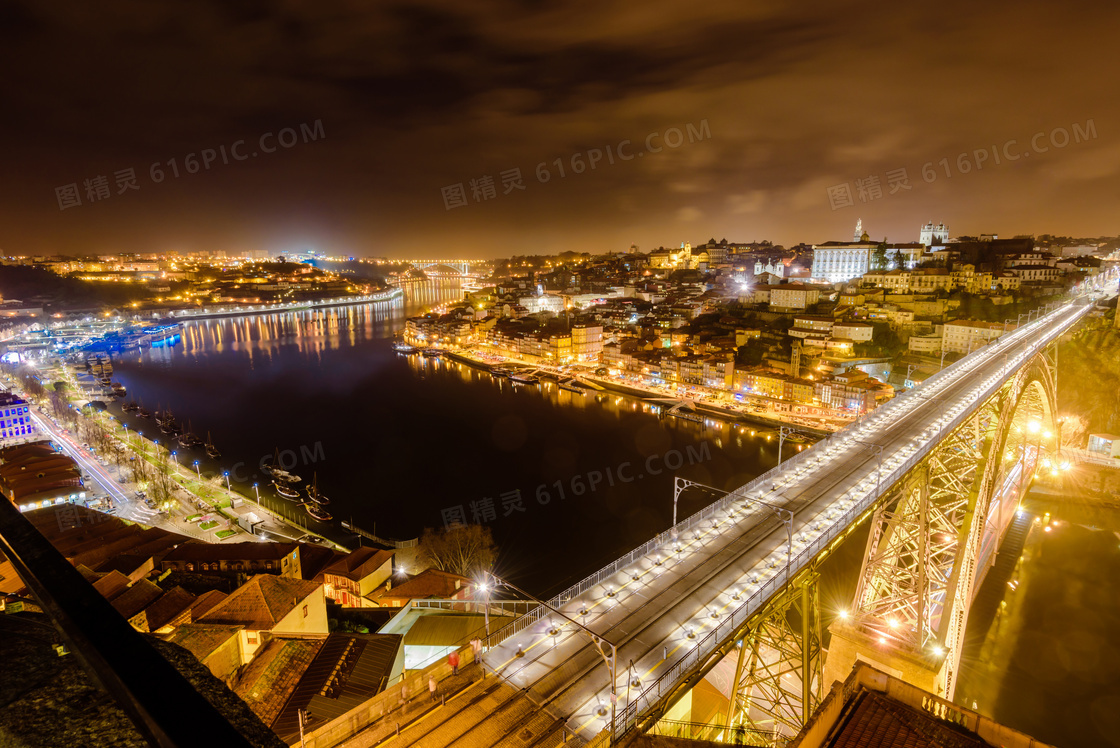 河两岸的城市夜景风光摄影高清图片