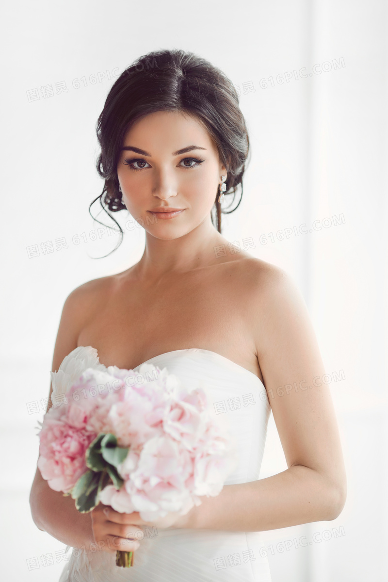 手拿着鲜花的新娘人物摄影高清图片
