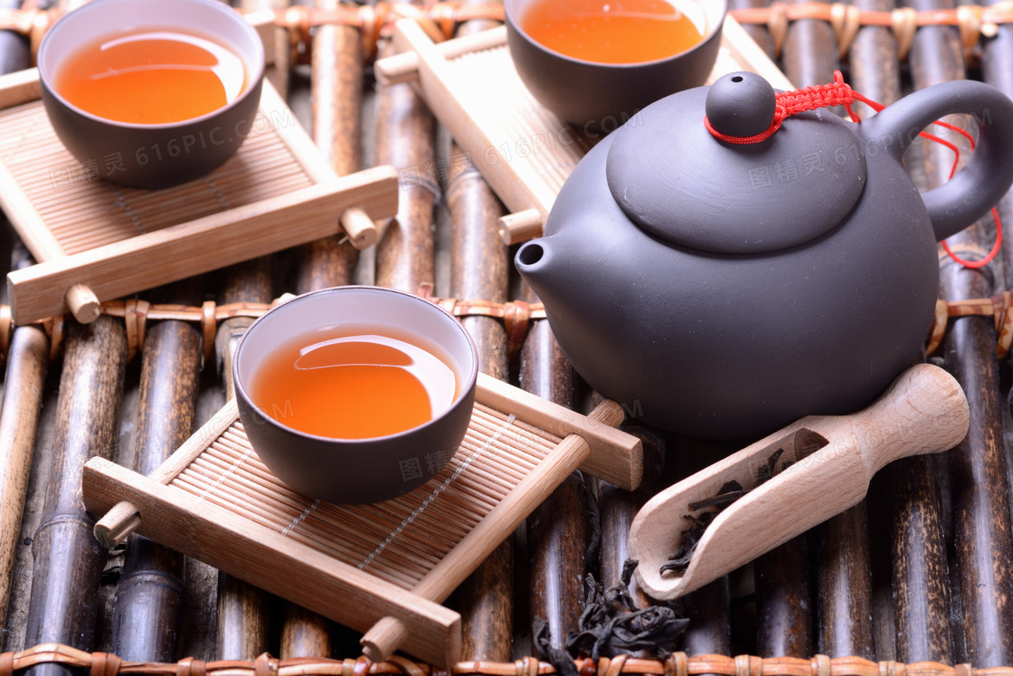 茶叶木铲与茶壶茶碗等摄影高清图片