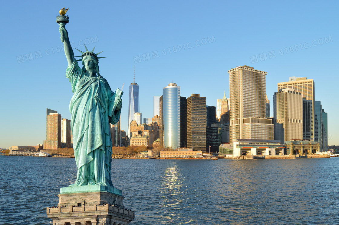 纽约建筑与自由女神像特写高清图片