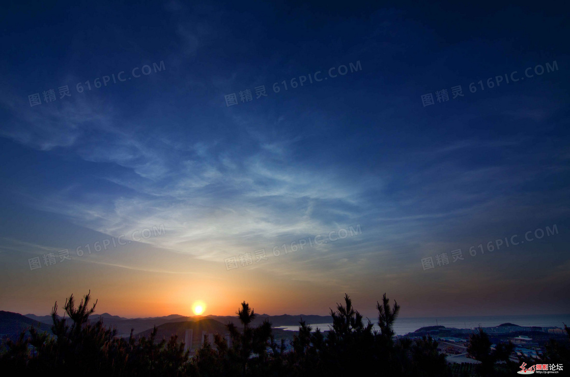 山川湖泊唯美日落景色摄影图片