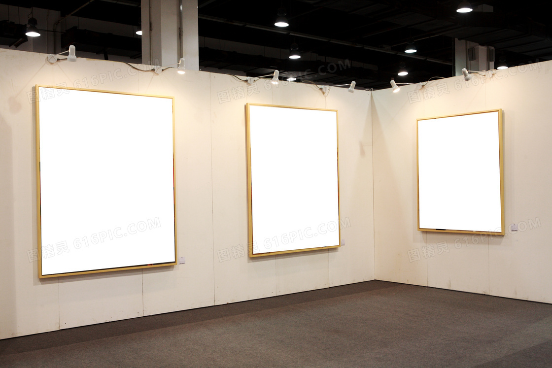 画廊里挂着的空白画框摄影高清图片