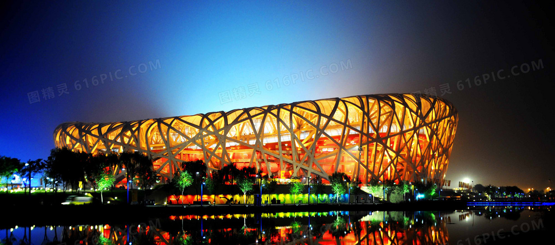 北京鸟巢建筑夜景摄影图片