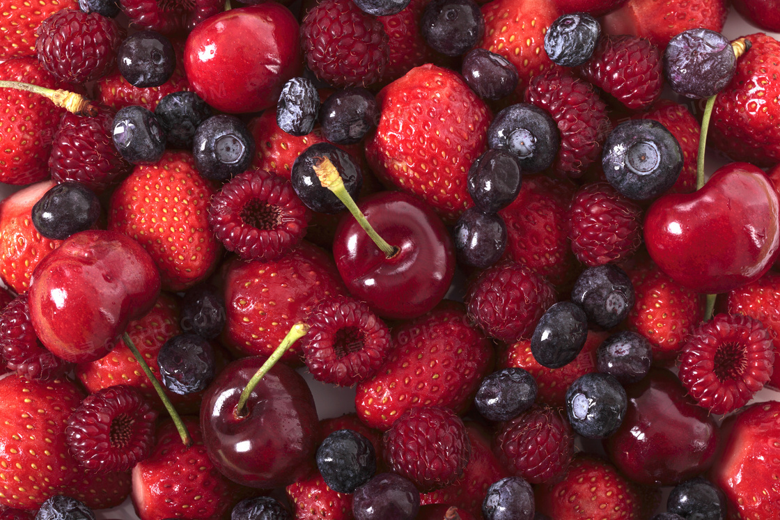 草莓蓝莓与樱桃等水果摄影高清图片