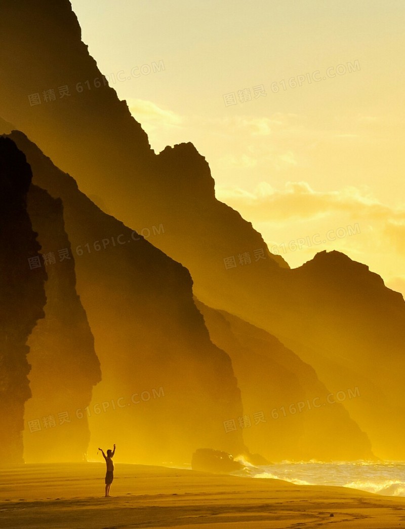 黄色水墨山峰天空