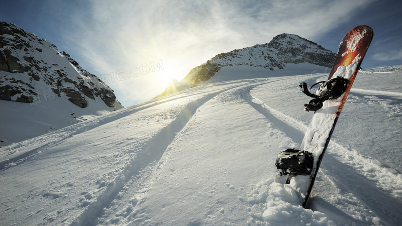 冬日倾斜运动滑雪