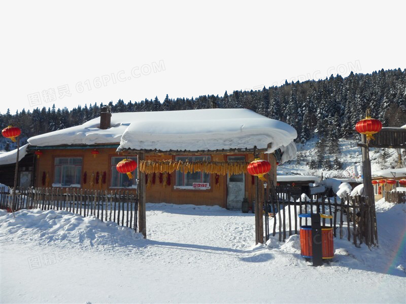 山林木屋雪景